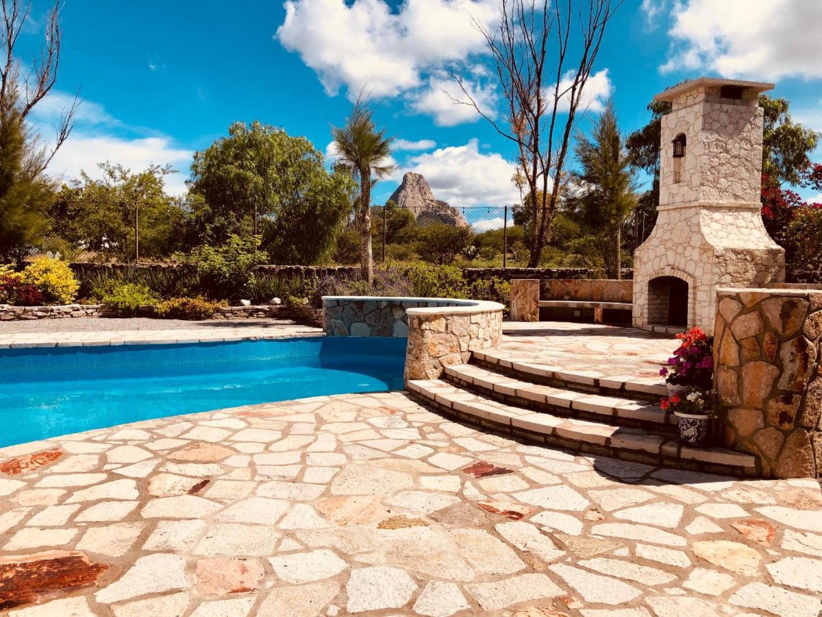 Club Vergel Resort Bernal Luaran gambar