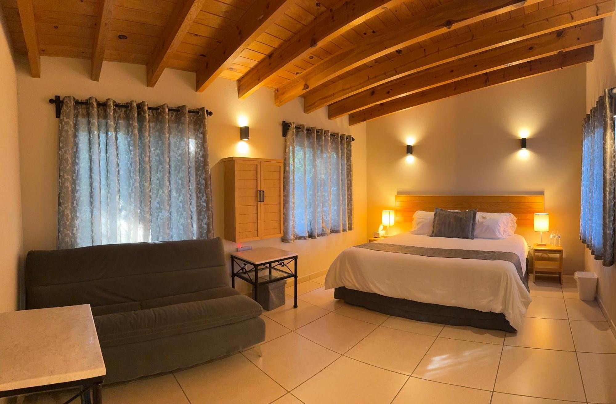 Club Vergel Resort Bernal Luaran gambar