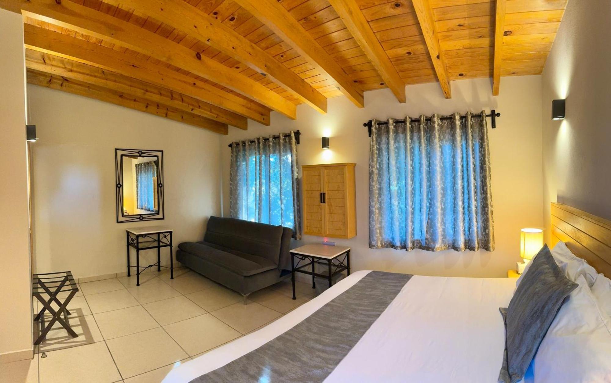 Club Vergel Resort Bernal Luaran gambar