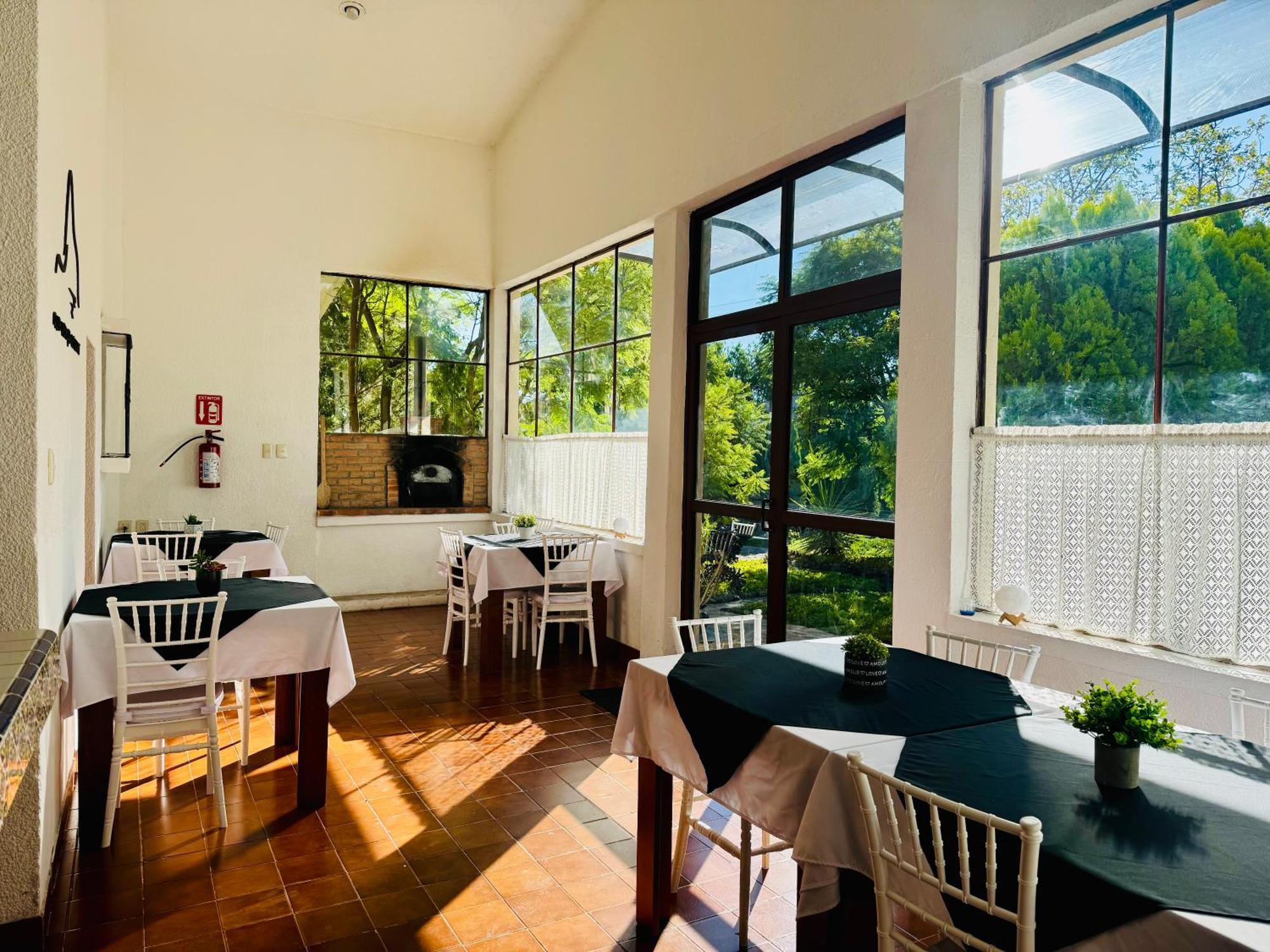 Club Vergel Resort Bernal Luaran gambar
