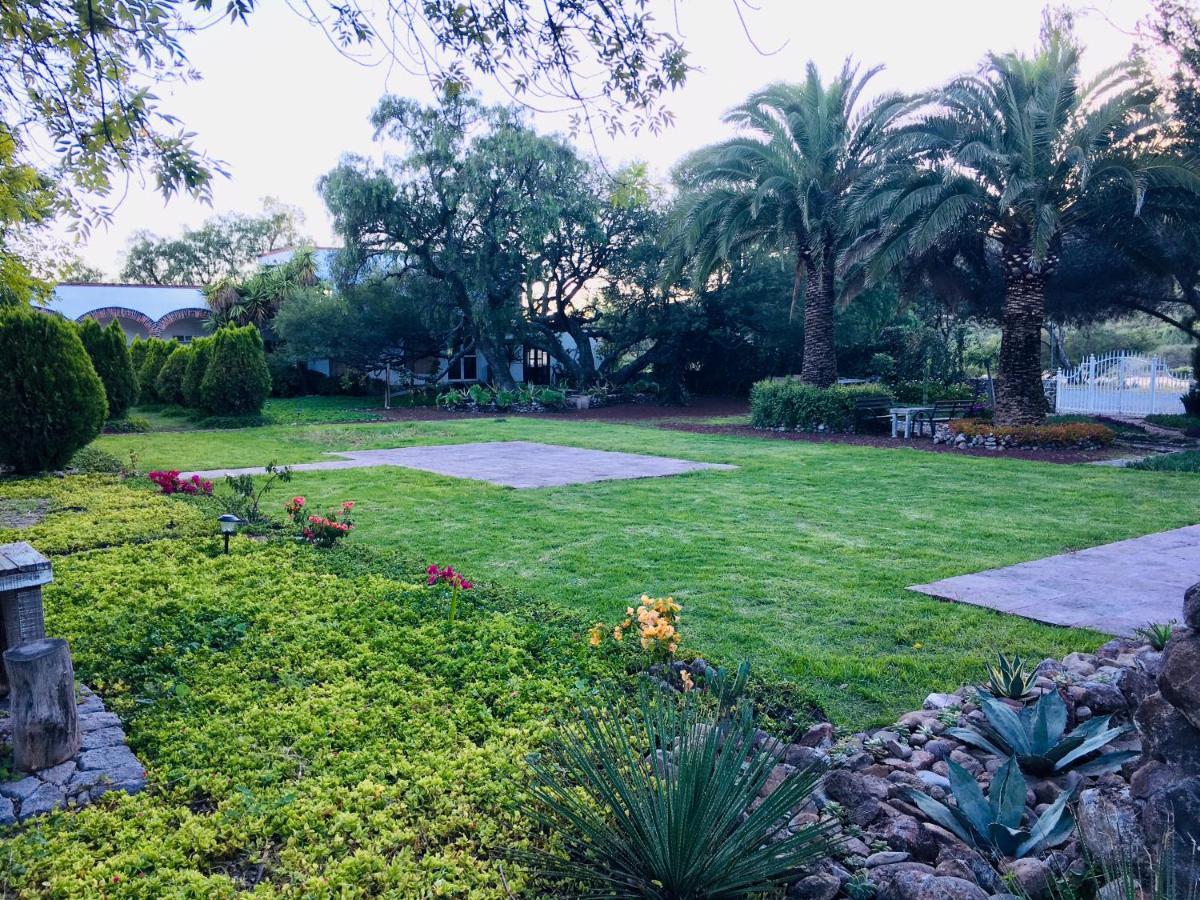 Club Vergel Resort Bernal Luaran gambar
